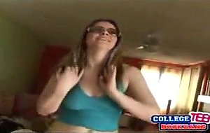 College brunete opens her teen mouth to suck dick for ...