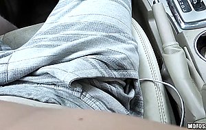 Kenzie goes to Hollywood where all the hardcore shagging happens 