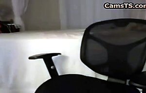 Stunning honey amateur cecil licking her juice