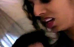 mature indienne en cuir ejac faciale