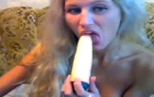honey blonde love fuck her ass with toy