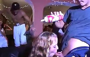 Threesome havingsex on college room