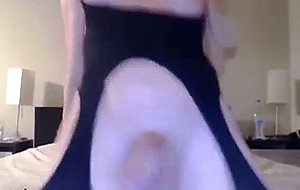Kelly gets bj on cam