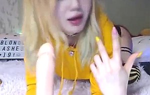Lady cocks