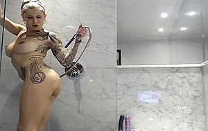 Pornstar danni daniels in the bathroom