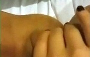Amateur girl fingering 