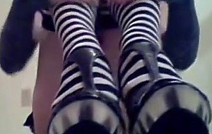 Femboy plays