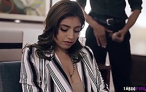 Ella knox spreading that thick...