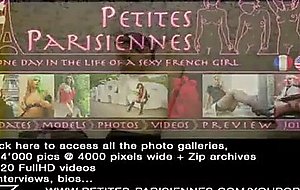 petite parisian girl masturbate in the UV station