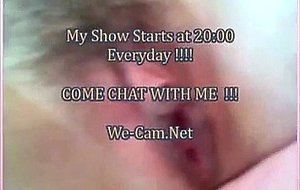 Shy amateur girl beautifull body sexshow on webcam