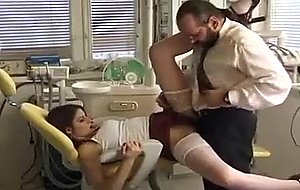 Dentist Gives a Pussy an Oral Exam