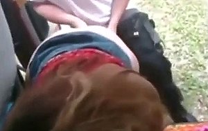 W obecnosci meza na parkingu