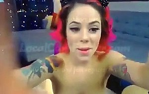 Hot alternative tattoo babe rides vibrator for webcam  