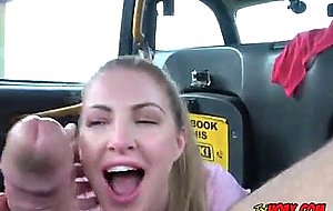 Blondie georgie lyall gets serviced by taxi driver