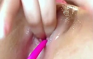 Fingering super wet soaky pussy- beautiful latina 