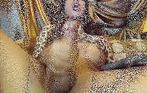 Porn tranny divas masturbates on webcam