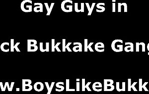 Blowjob for interracial dudes in gay bukkake group