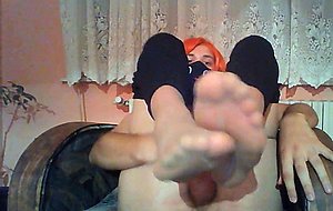 Tuoni niangpao cumming with dildo in ass