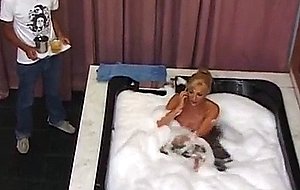 Hot bj in tub