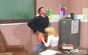 Violet wants to remain the only teacher pet in a ...