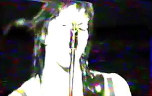 Joan jett, 'i love rock-n-roll' live 1983  