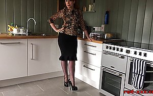 Naughty amateur redhead housewife solo
