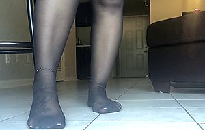 Ebony pantyhose legs