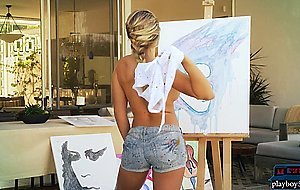 Huge tits teen blonde Tahlia Paris posing in the nude