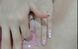 cute babe fingering her tight wet pussy on webcam live