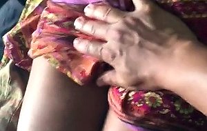 Latina amateur milf with juicy ass on webcam