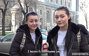Czechstreets e124 naive twins