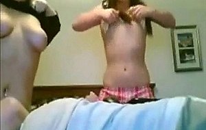 Show her 18yo ass and pussy