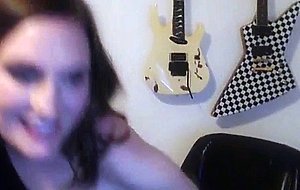 Fun And Naughty Couple Show A Pleasurable Performance Live
