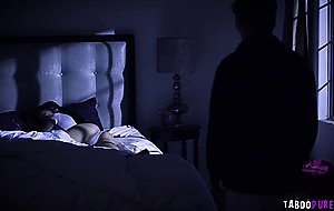Tommy begs Savannah to fucked her teen pussy