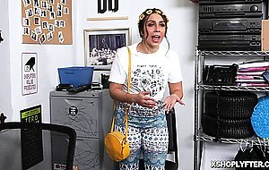 Lilly fucked with officer Peter...