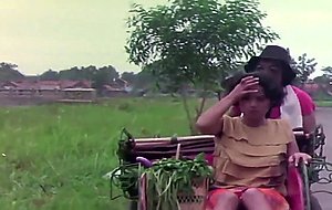 Small shitting on cam, semi Indonesia BUMI BULAT BUNDAR (Softcore 1983)