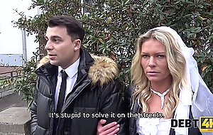 Debt4k wife used to spend a lot of money so why fucks for money