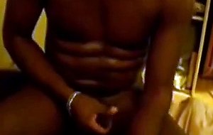 Femme mature debutante