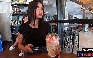 Real amateur asian couple home...