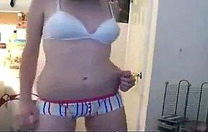 Young teen chick films herself while she does a naughty ...