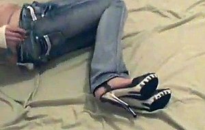 Tranny Teen in Jeans Plays on Cam