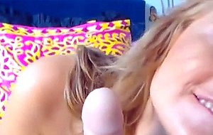 Blonde babe fingering and toying her pussy