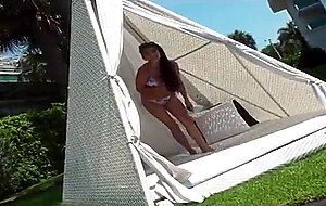 Newly single amateur model proves she knows how to fuck