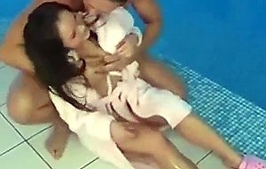 Young honey girl gives bj and gets assfucked 