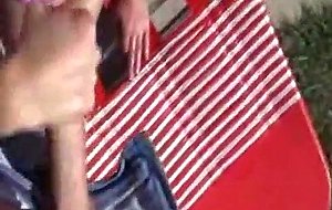 Milf masturbating and giving a beautifull handjob