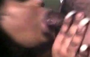 Amateur ebony slut - webcam bj 