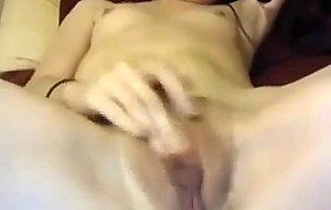 Hot amateur girl masturbates