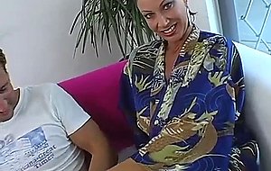 Vanessa videl - mom and the pop 1