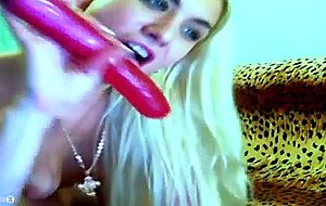 Blonde stroked a vibrator in her pussy