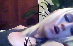 Skinny teen tranny webcam solo